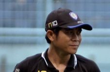 Arema Persembahkan Kemenangan...
