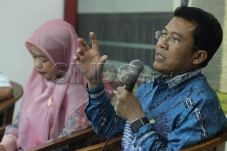 Golkar Ingatkan Pengkritik...