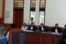 Agus Lihat Margareta...