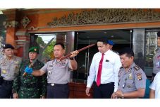 Kapolda Bali Ancam Ambil...