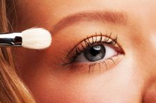 Trik Make Up buat Kelopak...