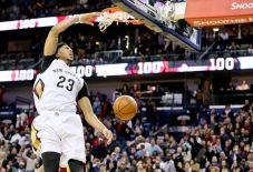 Anthony Davis Keluarkan...