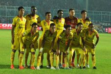 Kontrak Pemain Per Turnamen,...
