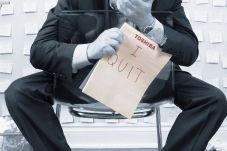Toshiba Cuts 6,800 Jobs