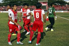 PSM Makassar Pilih Pemain...