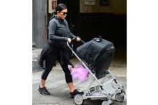 Kim Kardashian Ajak...