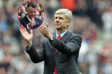 Wenger Dukung Van Gaal,...