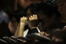 Masuk Gereja Ayam, Ahok...