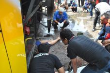 Tragis, Kernet Bus Tewas...