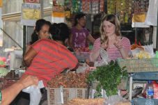 Takut Bunuh Pasar Tradisional,...