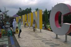 Liburan, Alun-alun Ciamis...