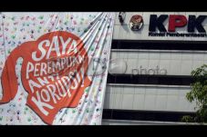 KPK Periksa Dua Petinggi...