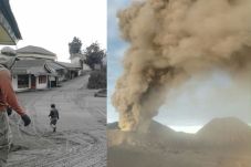 Bromo Muntahkan Abu...