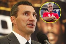Holyfield Sarankan Klitschko...