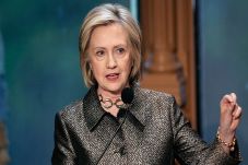 Hillary Clinton Sebut...