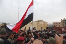 Bendera Irak Kembali...