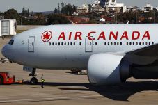 Air Canada Alami Turbulensi...