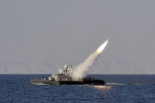 Iran Bantah Gelar Uji...