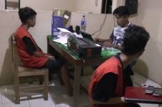 3 Bocah Berusia 13 Tahun...