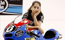 Pembalap Wanita Siap...