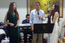 Menteri Jonan Hobi Menyanyi