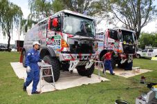 Hino Kirim 2 Tim di...