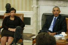 Begini Cara Obama Kontrol...