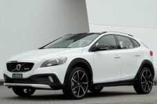 Volvo Siapkan XC40,...