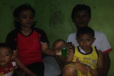 Bibir Bocah Lima Tahun...