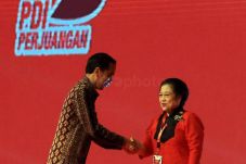 Jokowi Patahkan Opini...