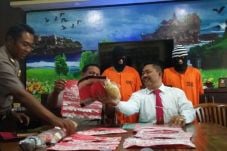 Bawa 319 Paket Sabu,...