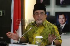 Wiranto Minta Ade Komarudin...