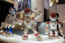 Ini Keluarga Robot Droid...