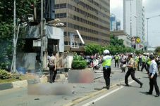 Sekitar 6 Bom Guncang...