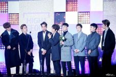 Kuasai Seoul Music Awards...