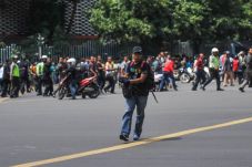 Afif Teroris Bertopi...