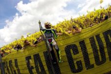 Fanbase Valentino Rossi...