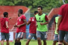 Preview Semen Padang...