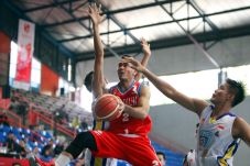 Lay-up Merio di Menit...