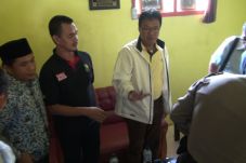 Tim DVI Ambil Sampel...