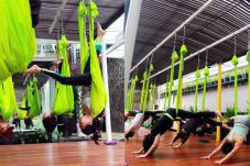 Teknik Akrobatik Yoga...