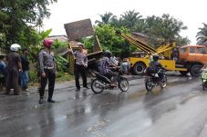 Sopir Truk Jadi Tersangka...