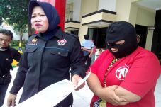 Ngaku Anggota TNI, Wanita...