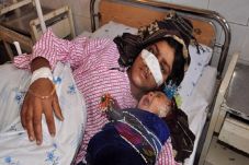 Pria Afghanistan Mutilasi...