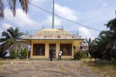 Tugu Juang Lobusona,...