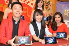 Anniversary Pertama...