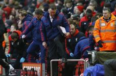 Van Gaal Makin Frustrasi