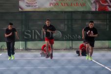 Trio Atlet Tarung Derajat...