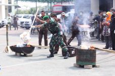 Kejari Cikarang Bakar...