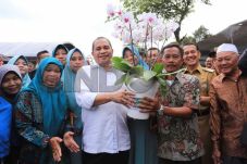 Perjuangkan Masyarakat...